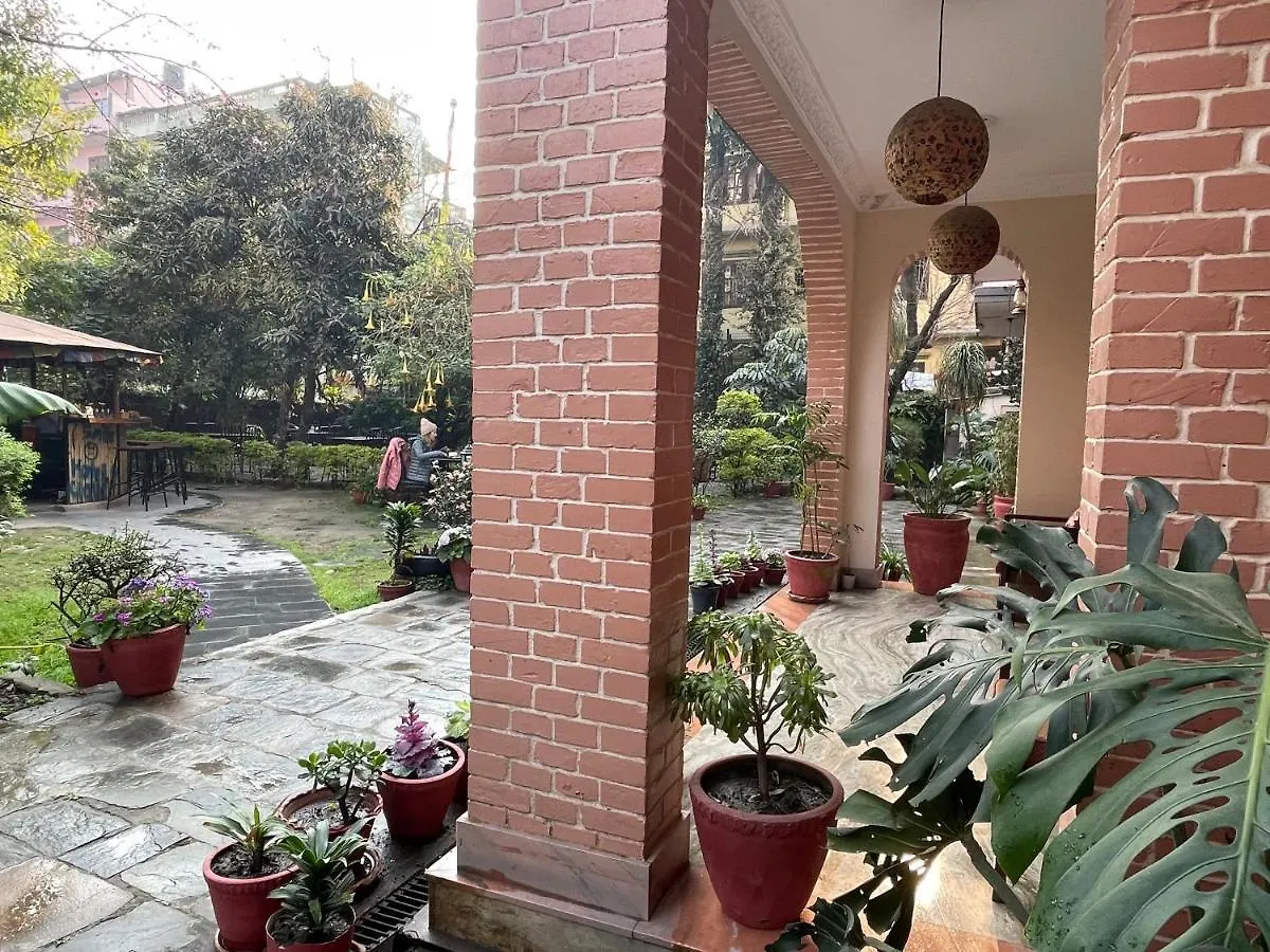 ***  Hotel Lotus Garden カトマンズ ネパール